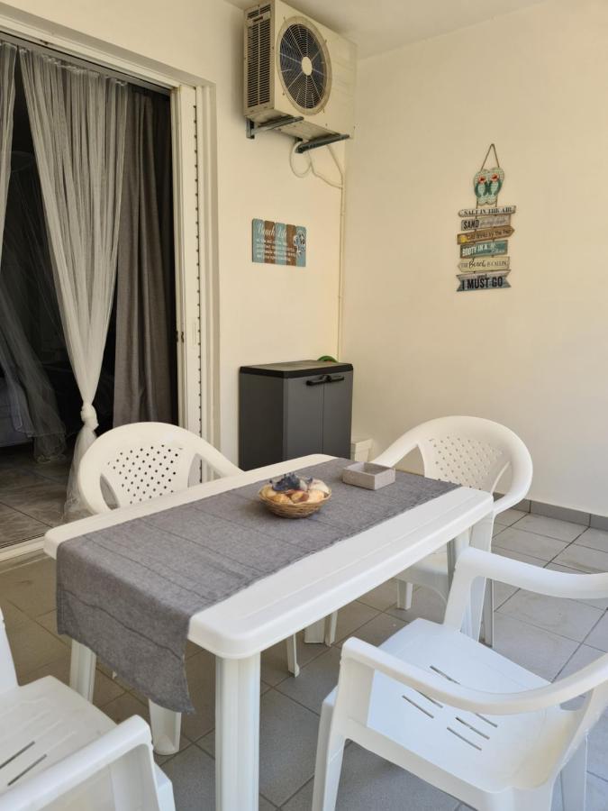Seaside Apartment In Xilokastro - Selene By Booking Kottas Ксилокастро Экстерьер фото