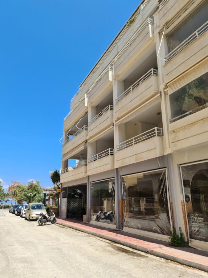 Seaside Apartment In Xilokastro - Selene By Booking Kottas Ксилокастро Экстерьер фото